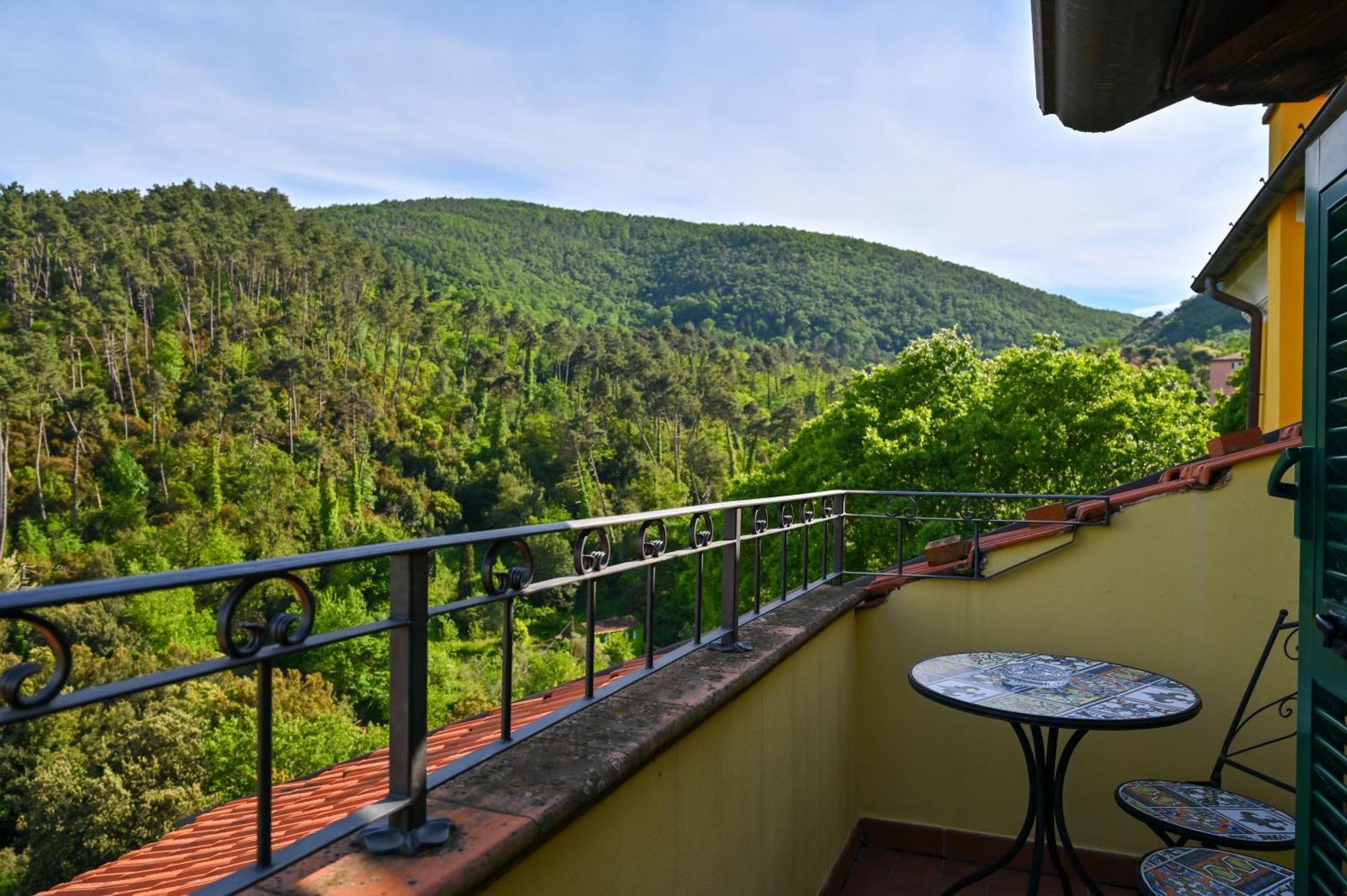 Casa E Mansarda Delle Mura Ameglia Exterior foto